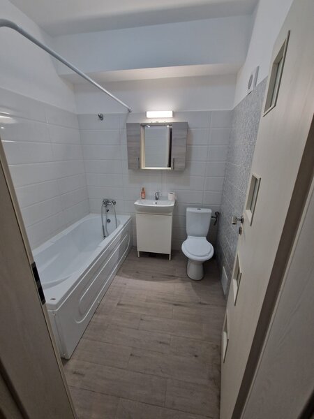 Militari, Mall Plaza,