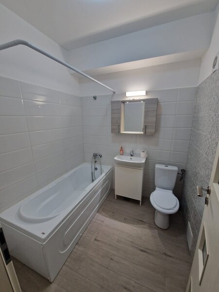 Militari, Mall Plaza,