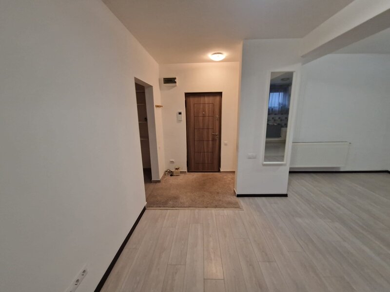 Militari, Mall Plaza,